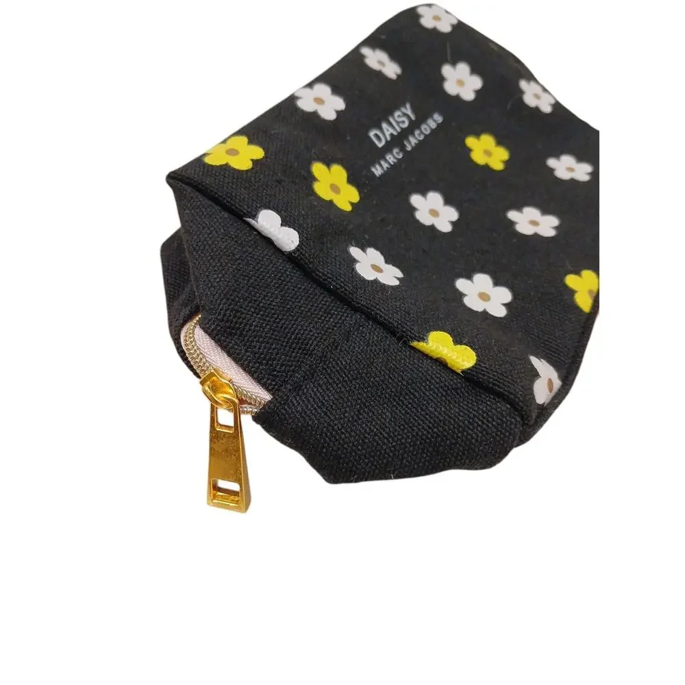Marc Jacobs Daisy Black Makeup Cosmetics Bag Pouch Flowers Designer Canvas‎